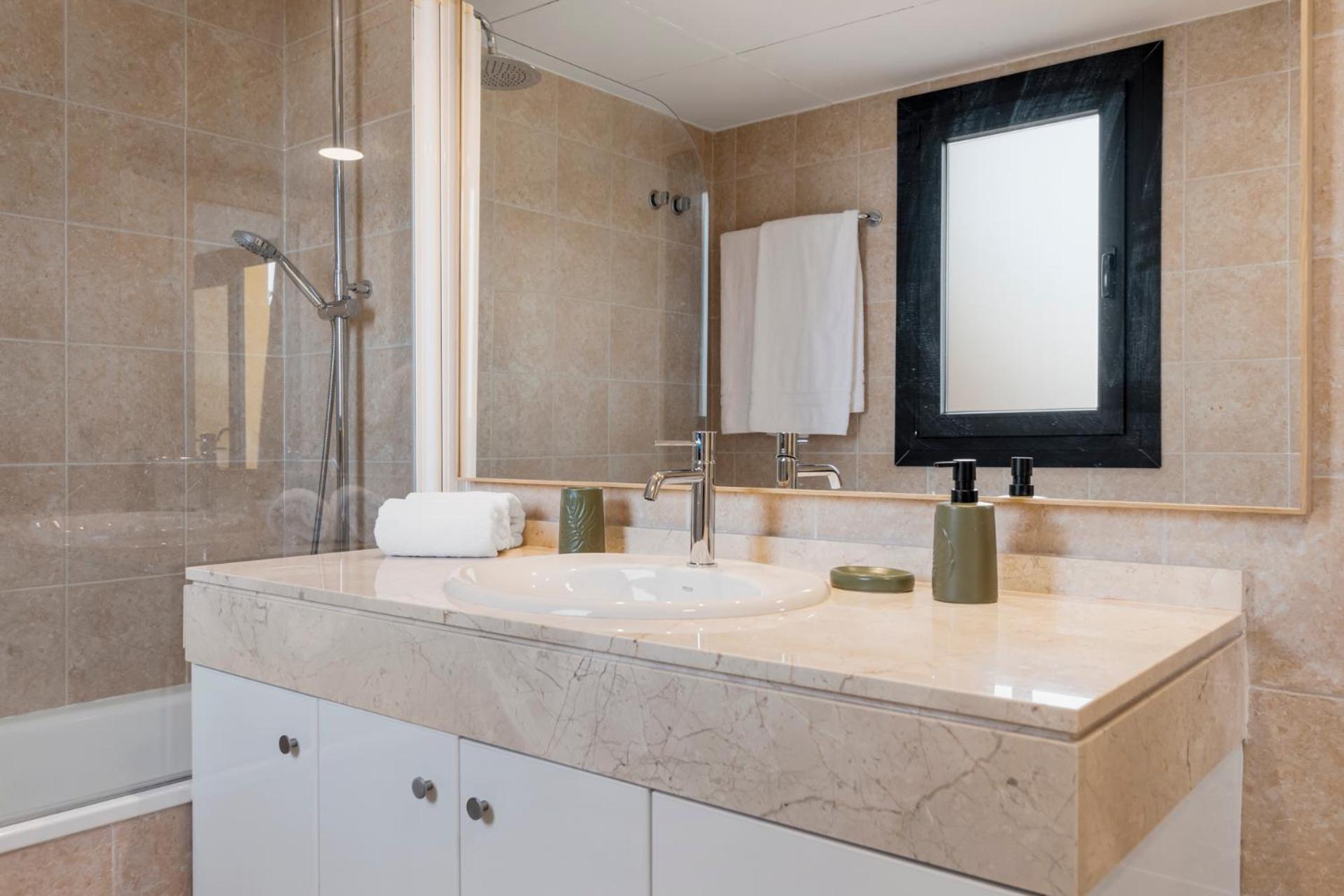 Sky And Sea Estepona Penthouse Luaran gambar