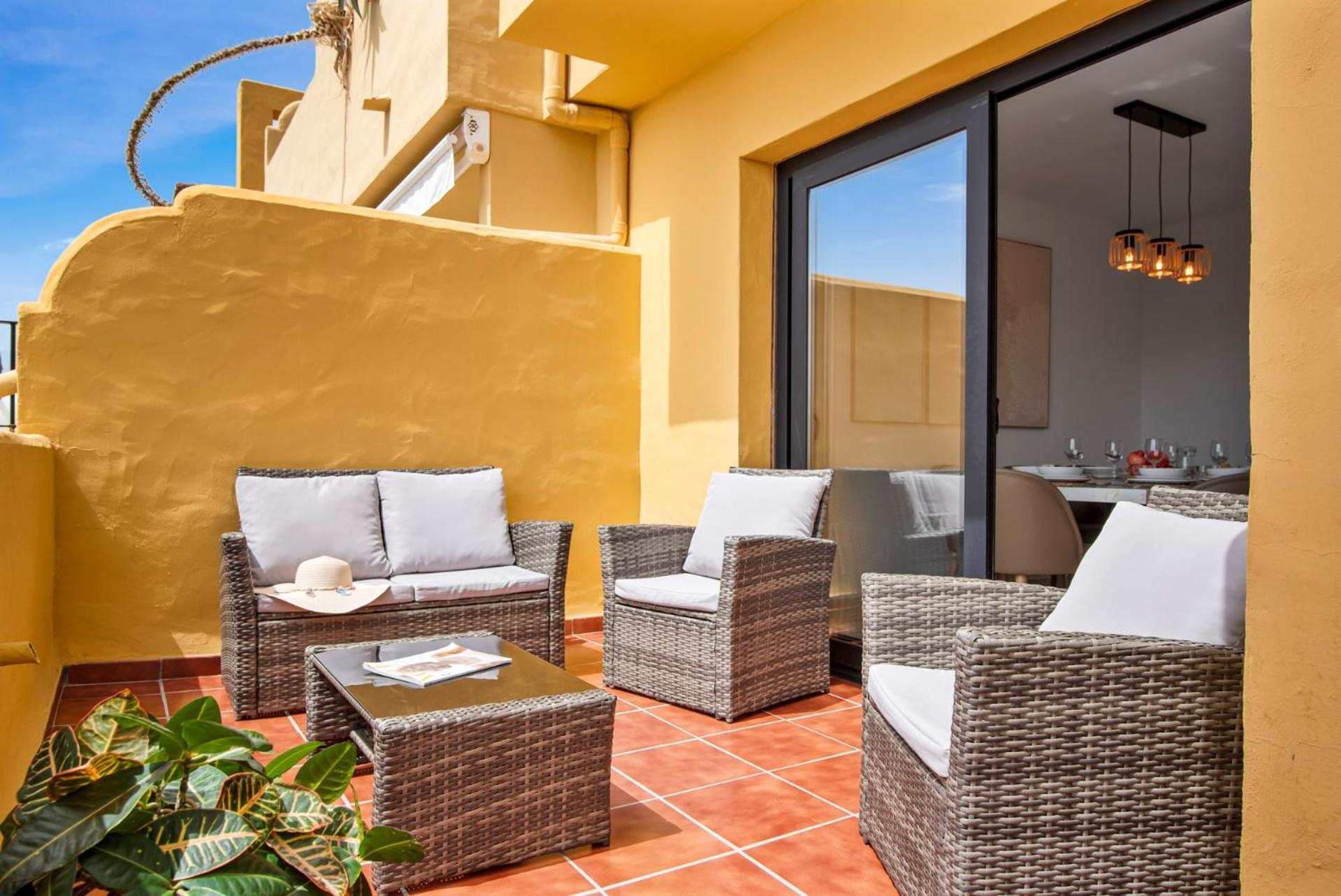 Sky And Sea Estepona Penthouse Luaran gambar