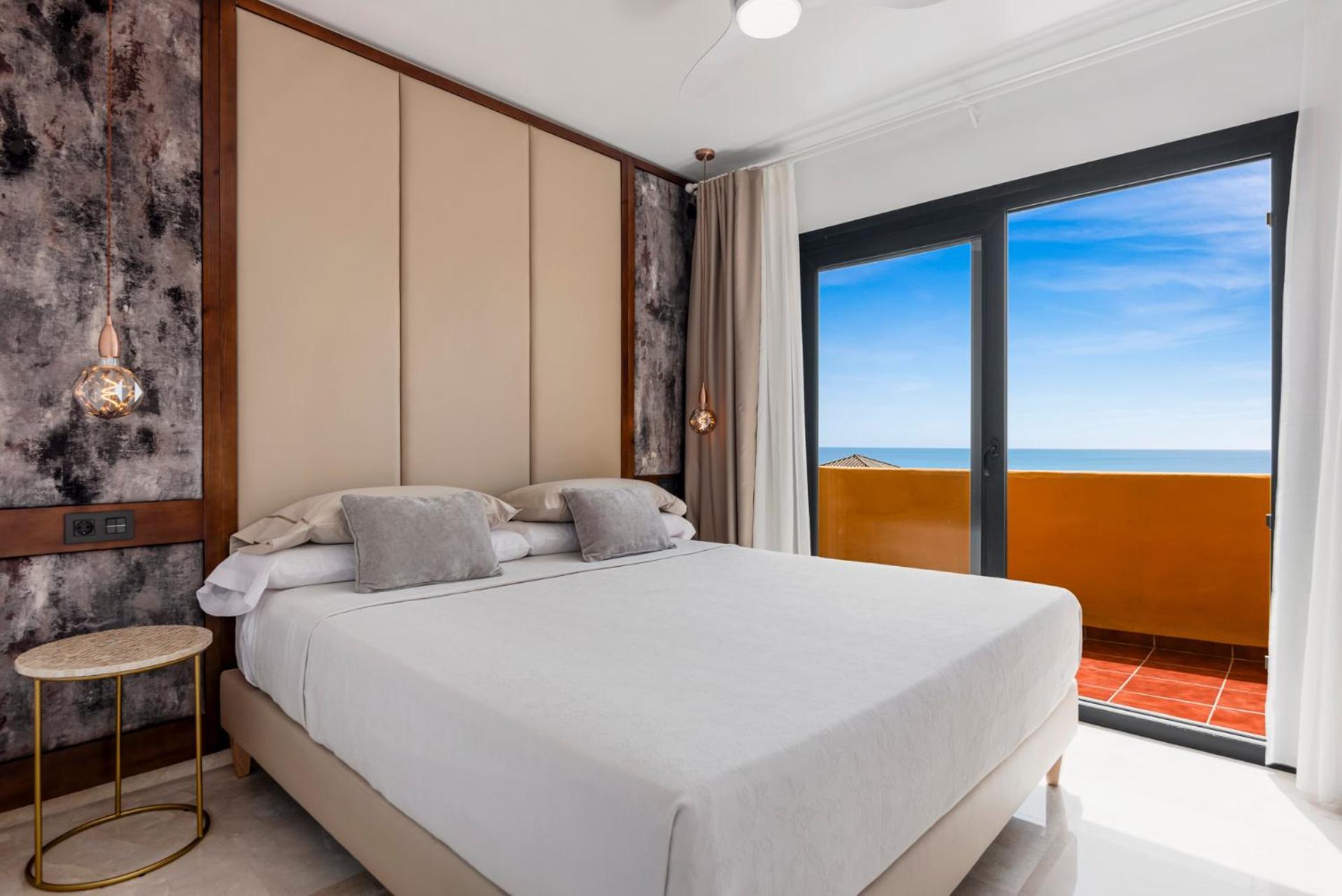Sky And Sea Estepona Penthouse Luaran gambar