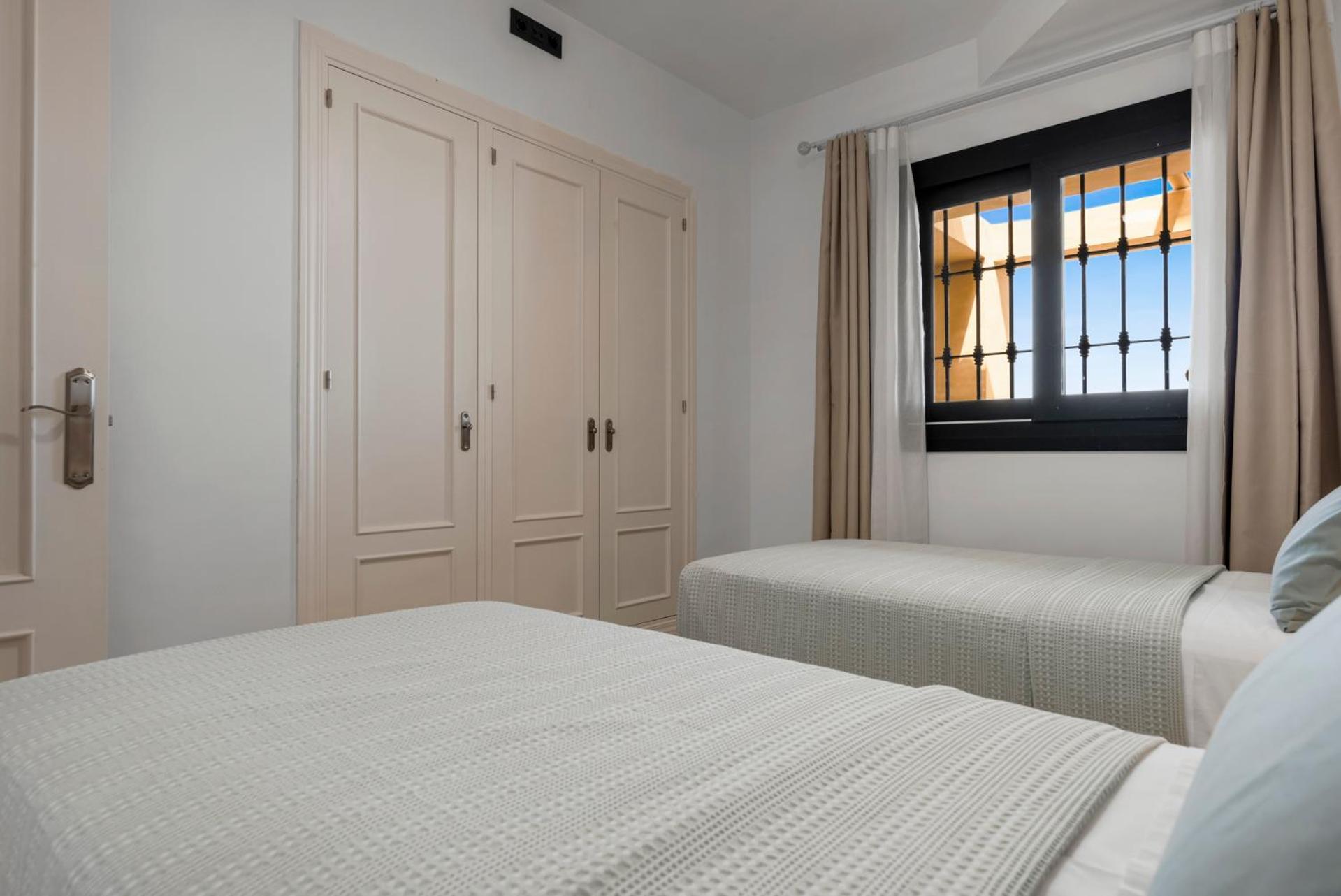 Sky And Sea Estepona Penthouse Luaran gambar