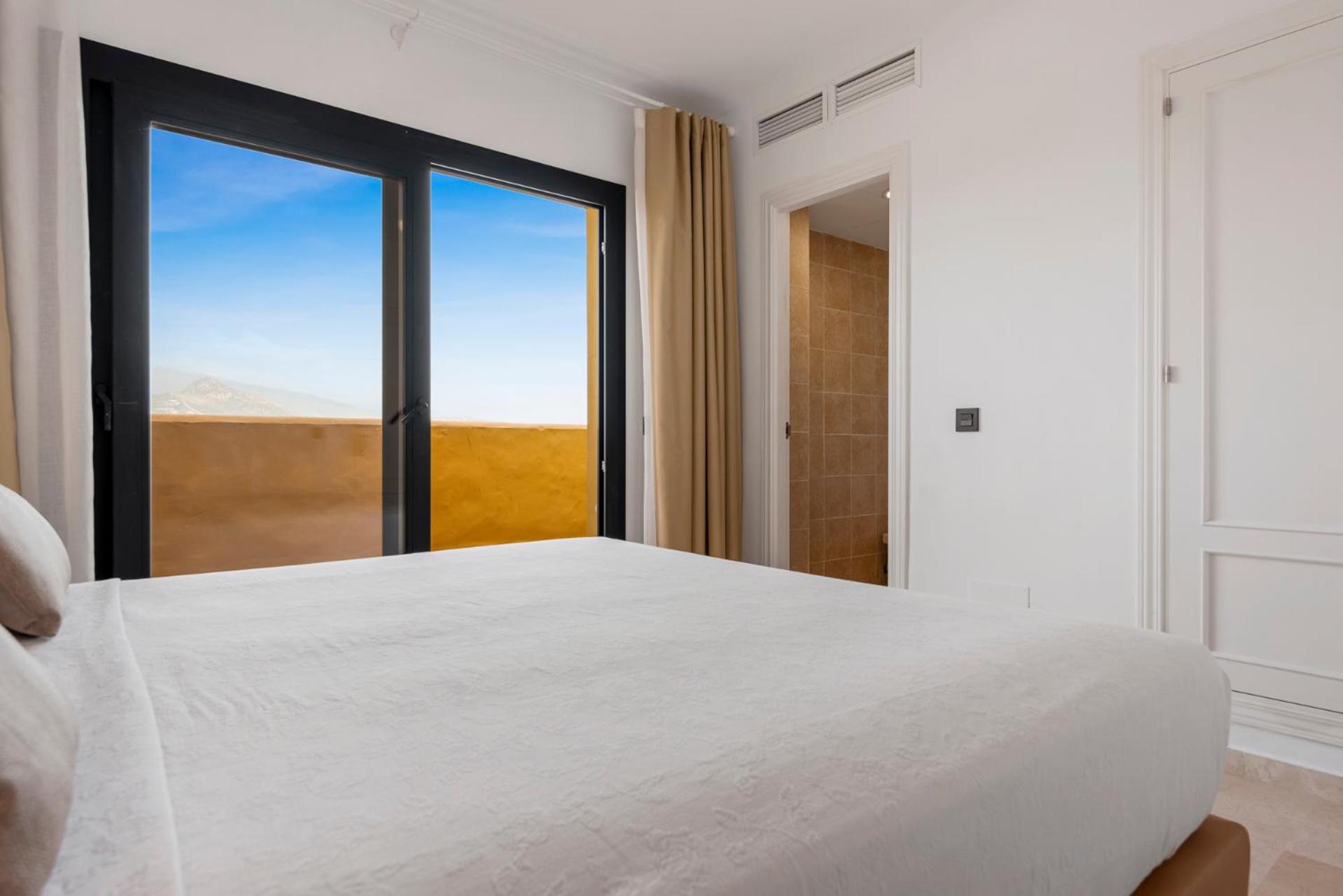 Sky And Sea Estepona Penthouse Luaran gambar